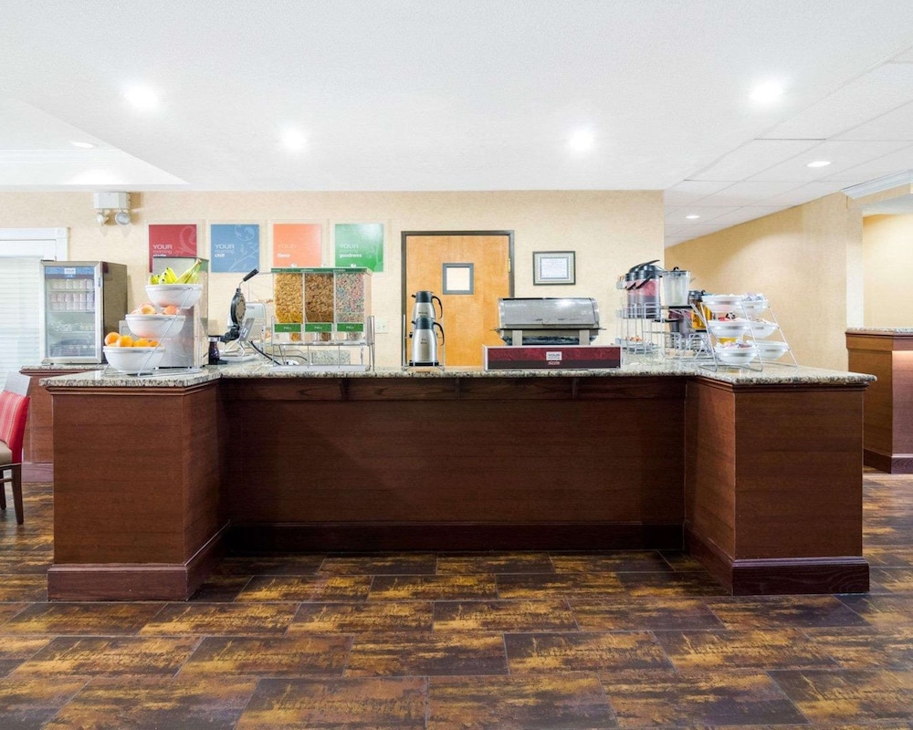 quality suites irving las colinas