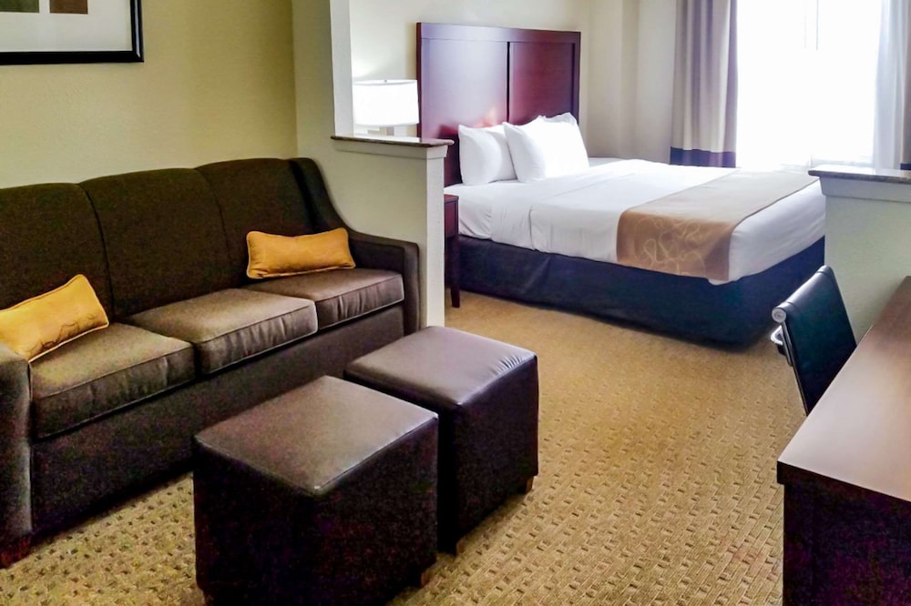 quality suites irving las colinas
