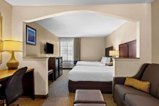 quality suites irving las colinas