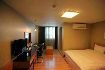 changwon at business hotel