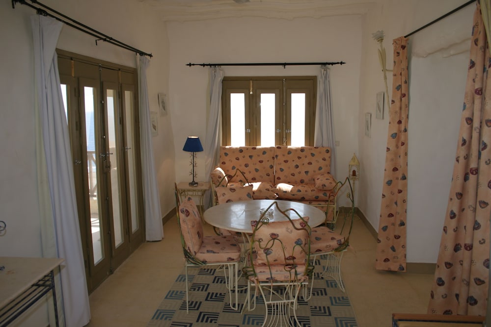 the oasis dive resort