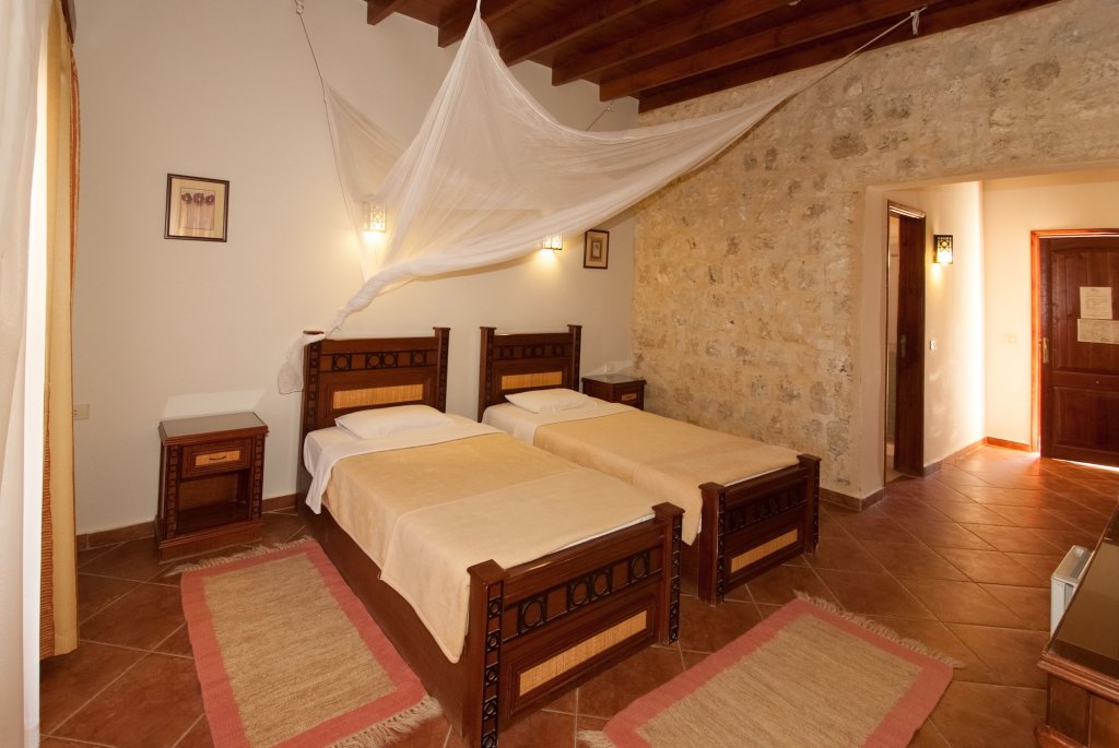 the oasis dive resort