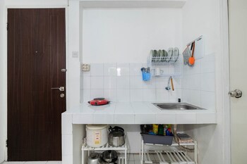 new furnished 2br apartment mutiara bekasi