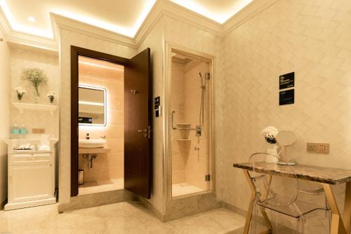 aj residence kota kinabalu city center