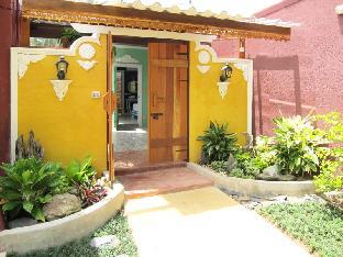 forest bungalows and mamas restaurant