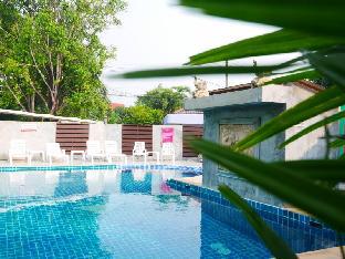 forest bungalows and mamas restaurant