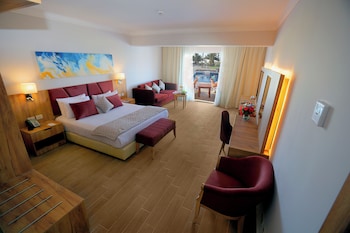 stella beach resort and spa makadi bay