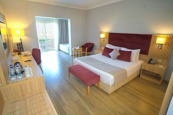 stella beach resort and spa makadi bay