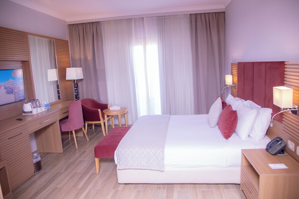 stella beach resort and spa makadi bay