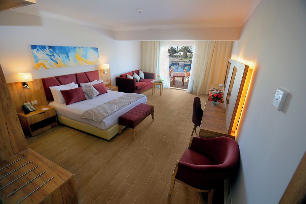 stella beach resort and spa makadi bay