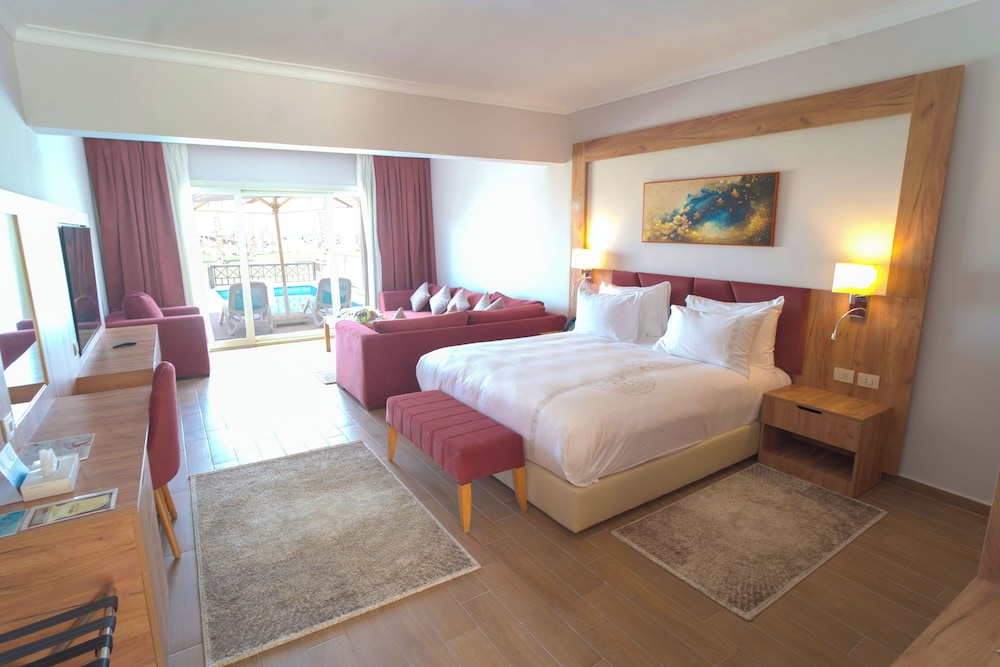 stella beach resort and spa makadi bay