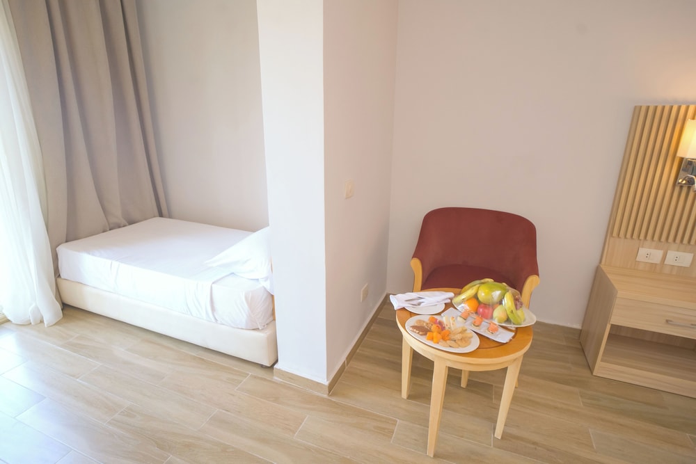 stella beach resort and spa makadi bay