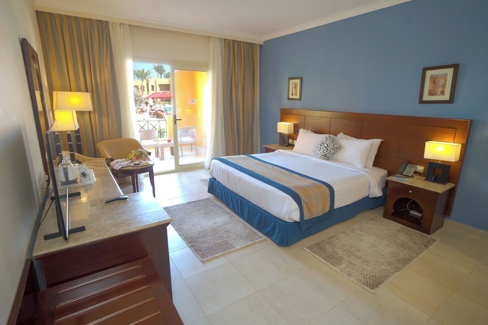 stella beach resort and spa makadi bay