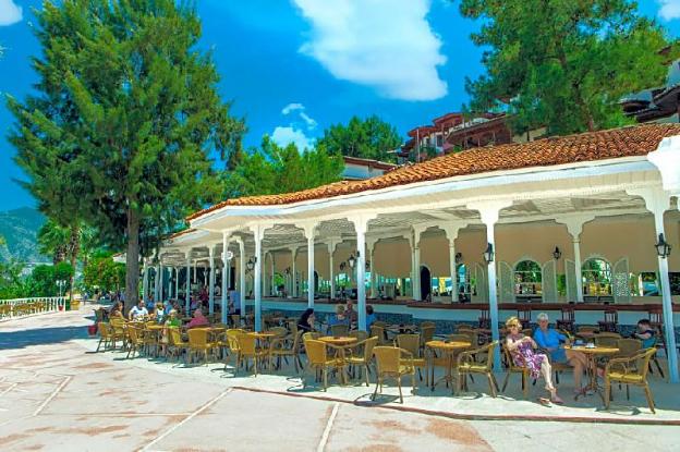 club and hotel letoonia