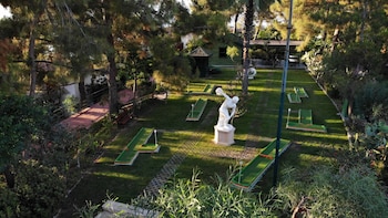 club and hotel letoonia