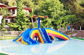 club and hotel letoonia