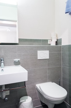 zh tiger altstetten hitrental apartment