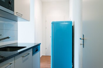 zh tiger altstetten hitrental apartment