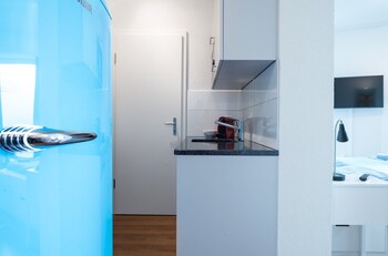 zh tiger altstetten hitrental apartment