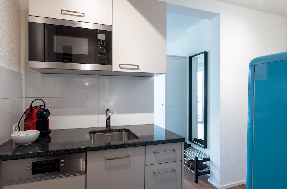 zh tiger altstetten hitrental apartment