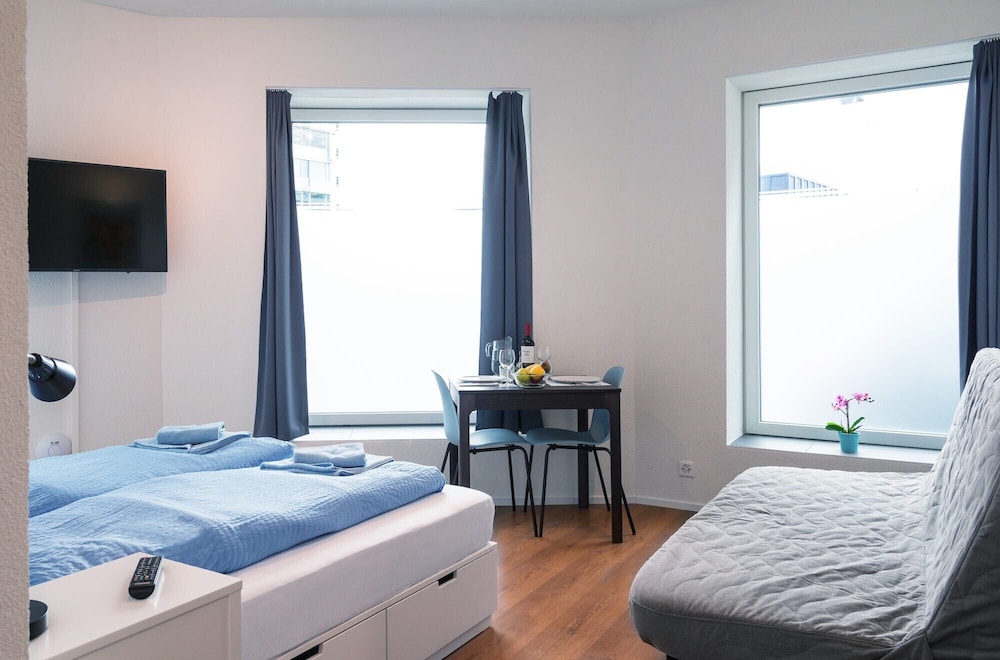 zh tiger altstetten hitrental apartment