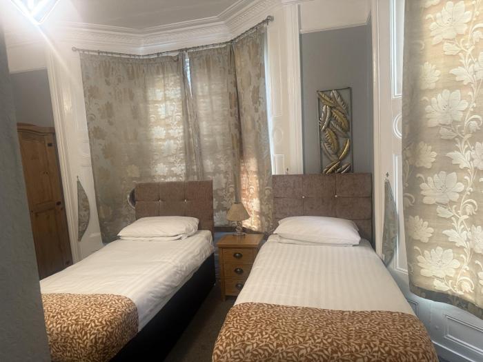 diamonds villa