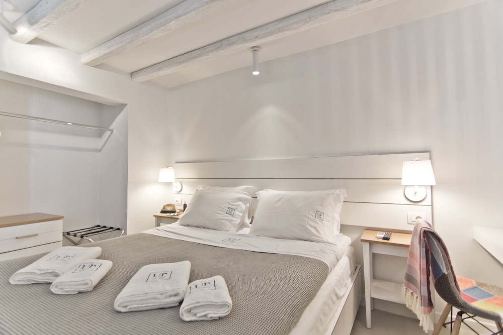 lindos comfy suites