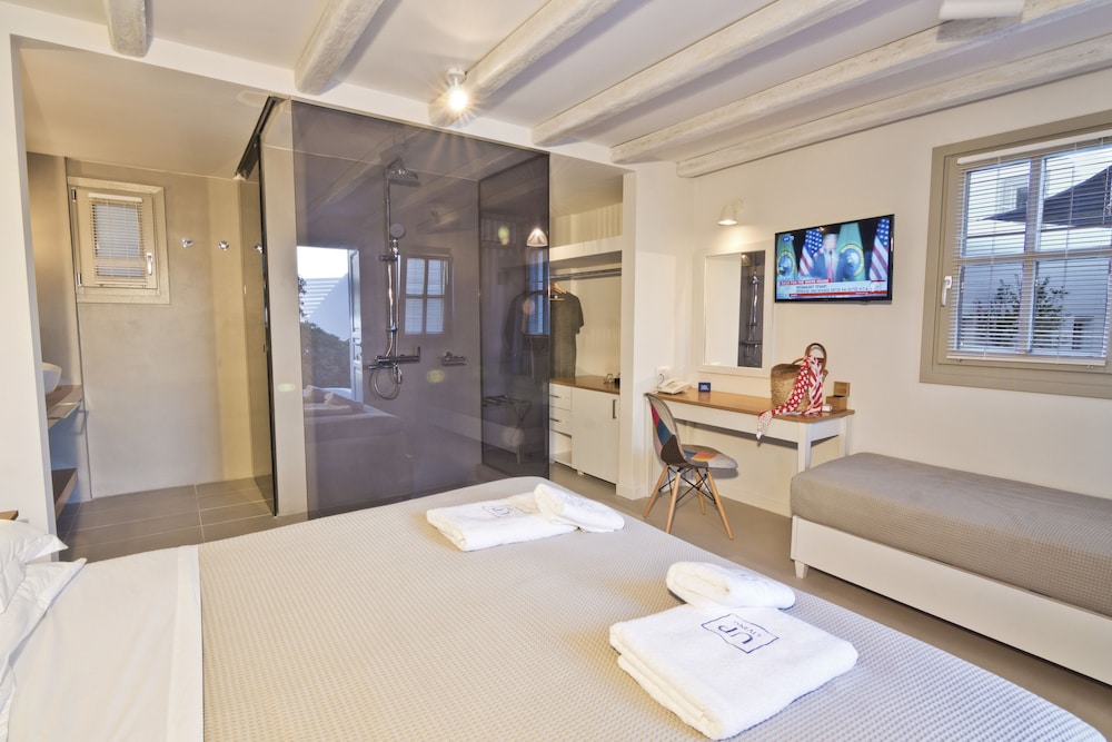 lindos comfy suites