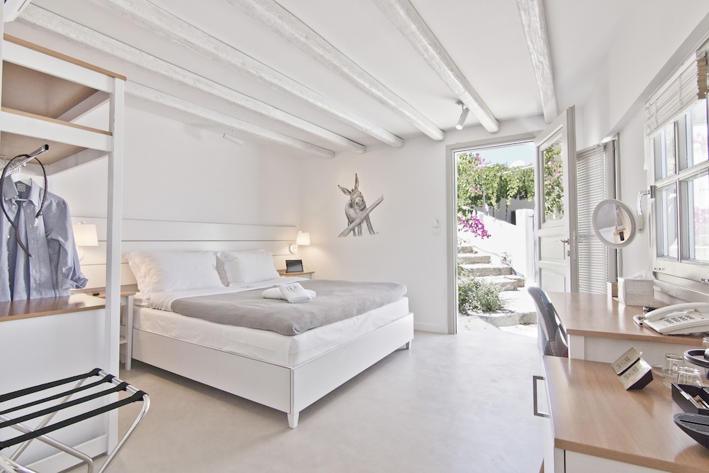 lindos comfy suites