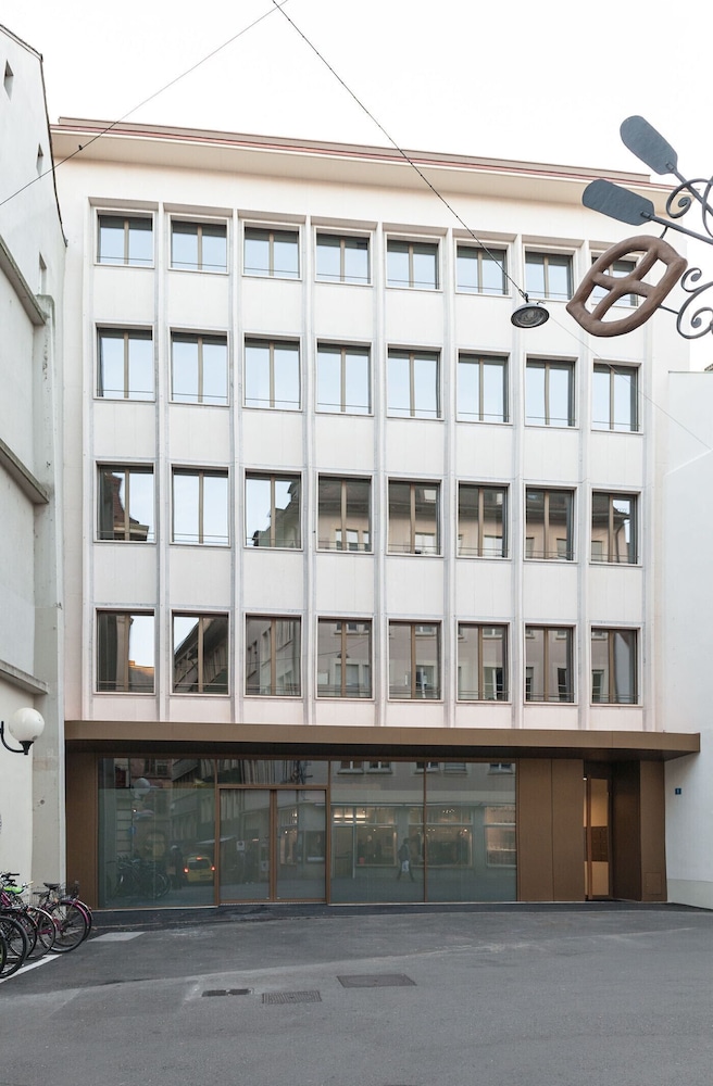 bs hodler i marktplatz hitrental apartment