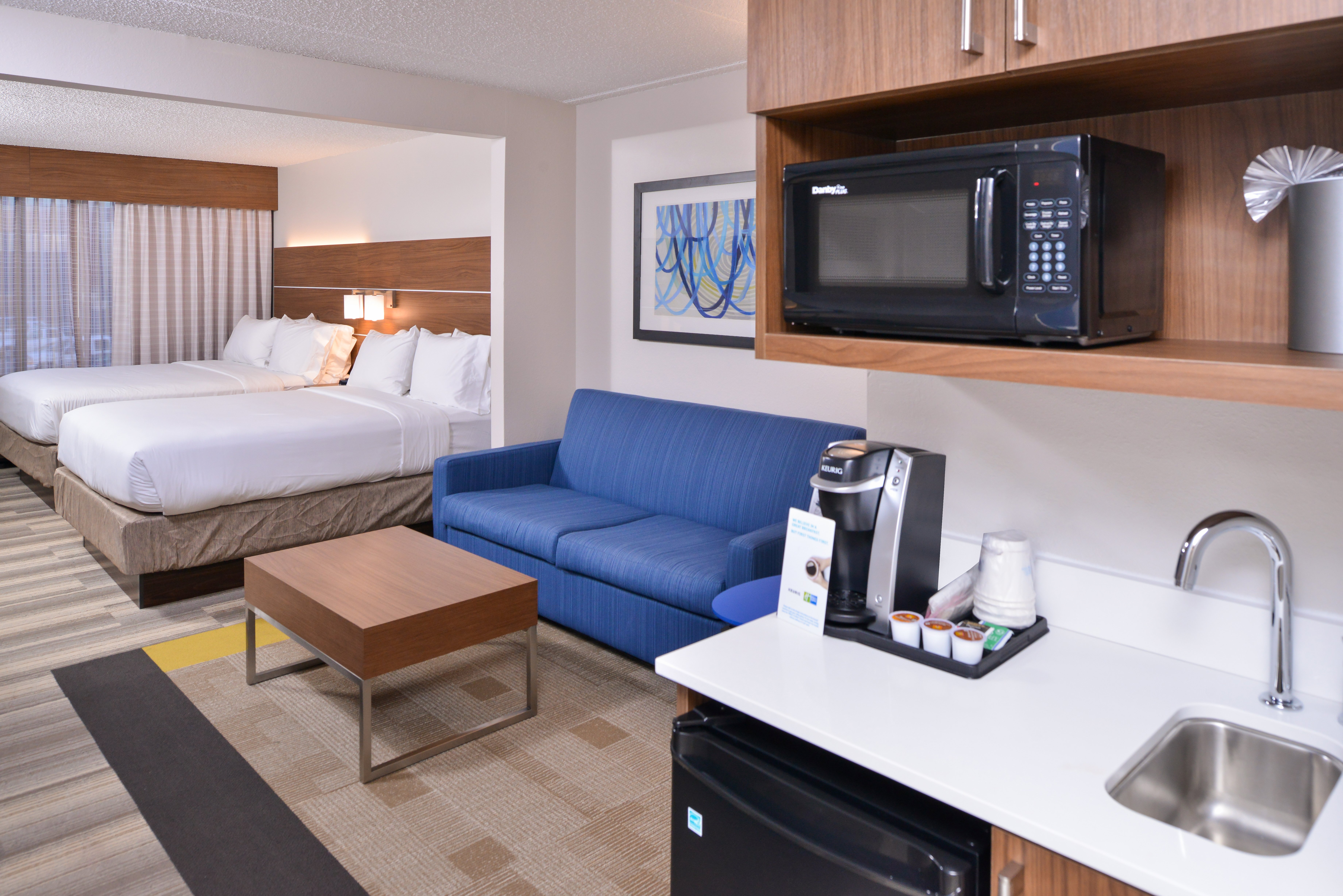 holiday inn express indianapolis dtown conv center