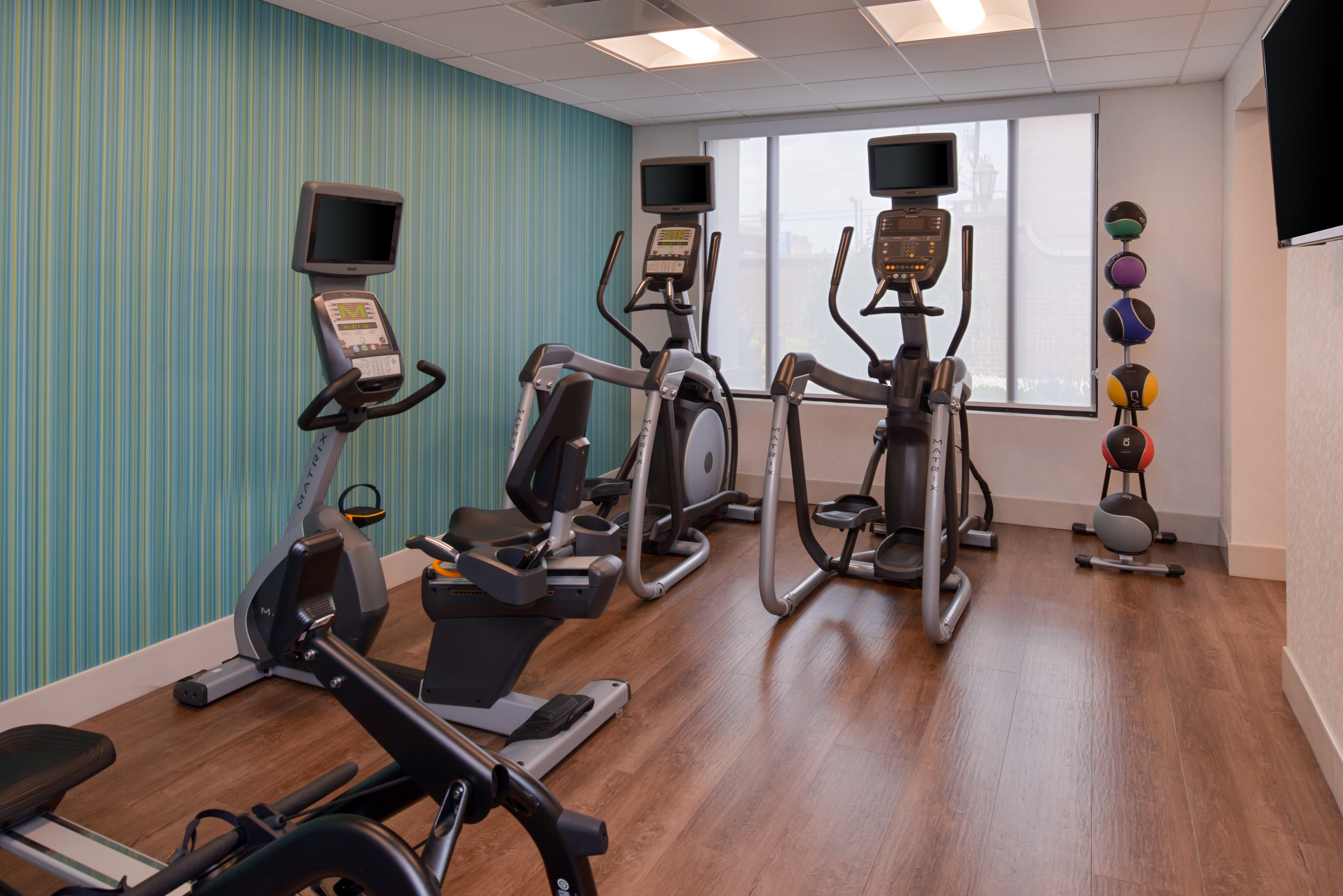 holiday inn express indianapolis dtown conv center