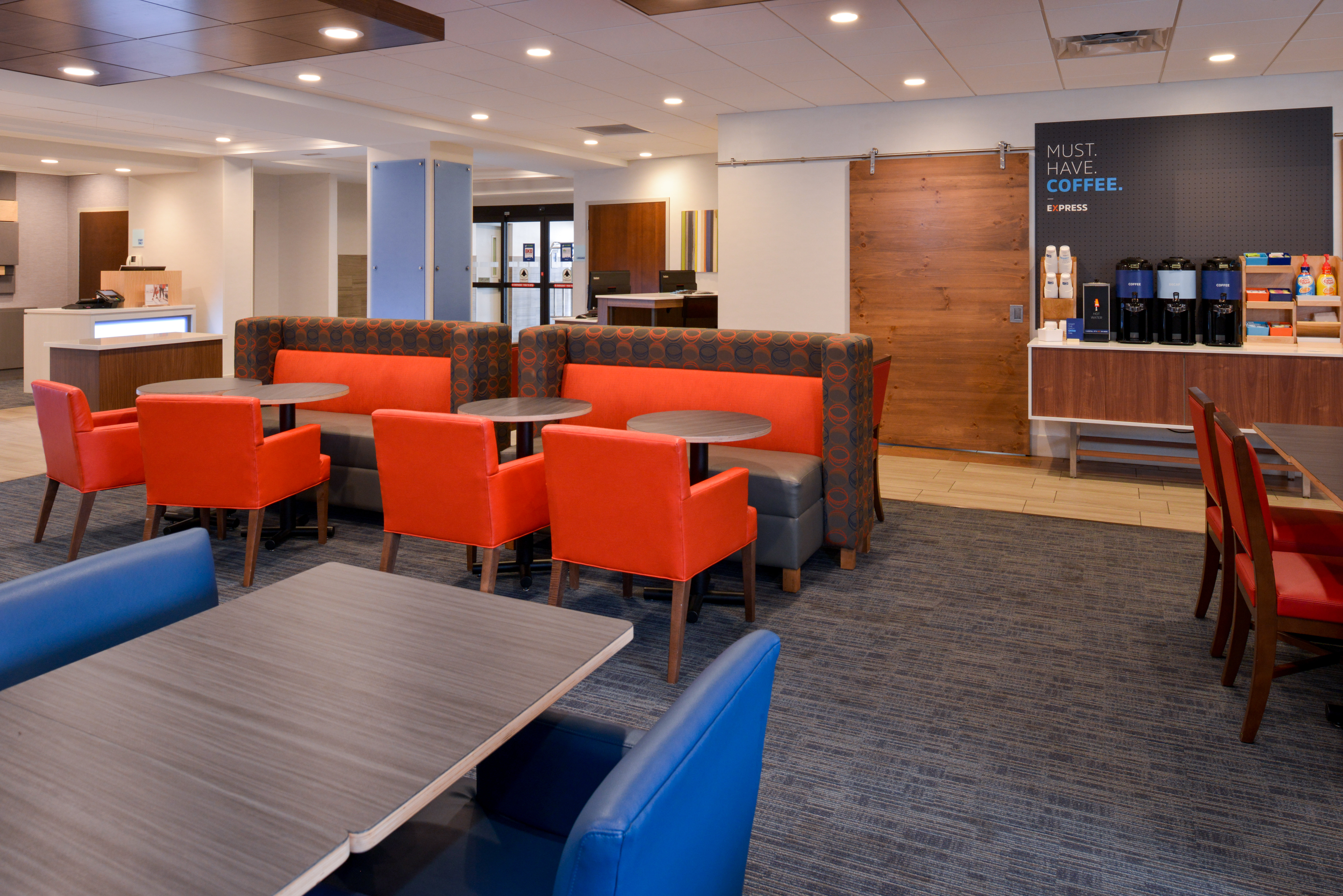 holiday inn express indianapolis dtown conv center