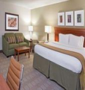 holiday inn express indianapolis dtown conv center