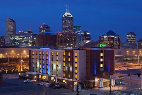 holiday inn express indianapolis dtown conv center