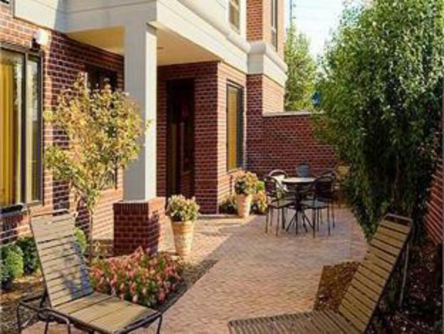 holiday inn express indianapolis dtown conv center