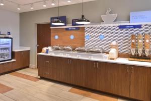 holiday inn express indianapolis dtown conv center