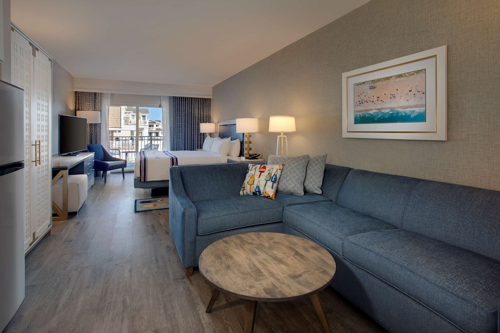 fenwick shores tapestry collection by hilton