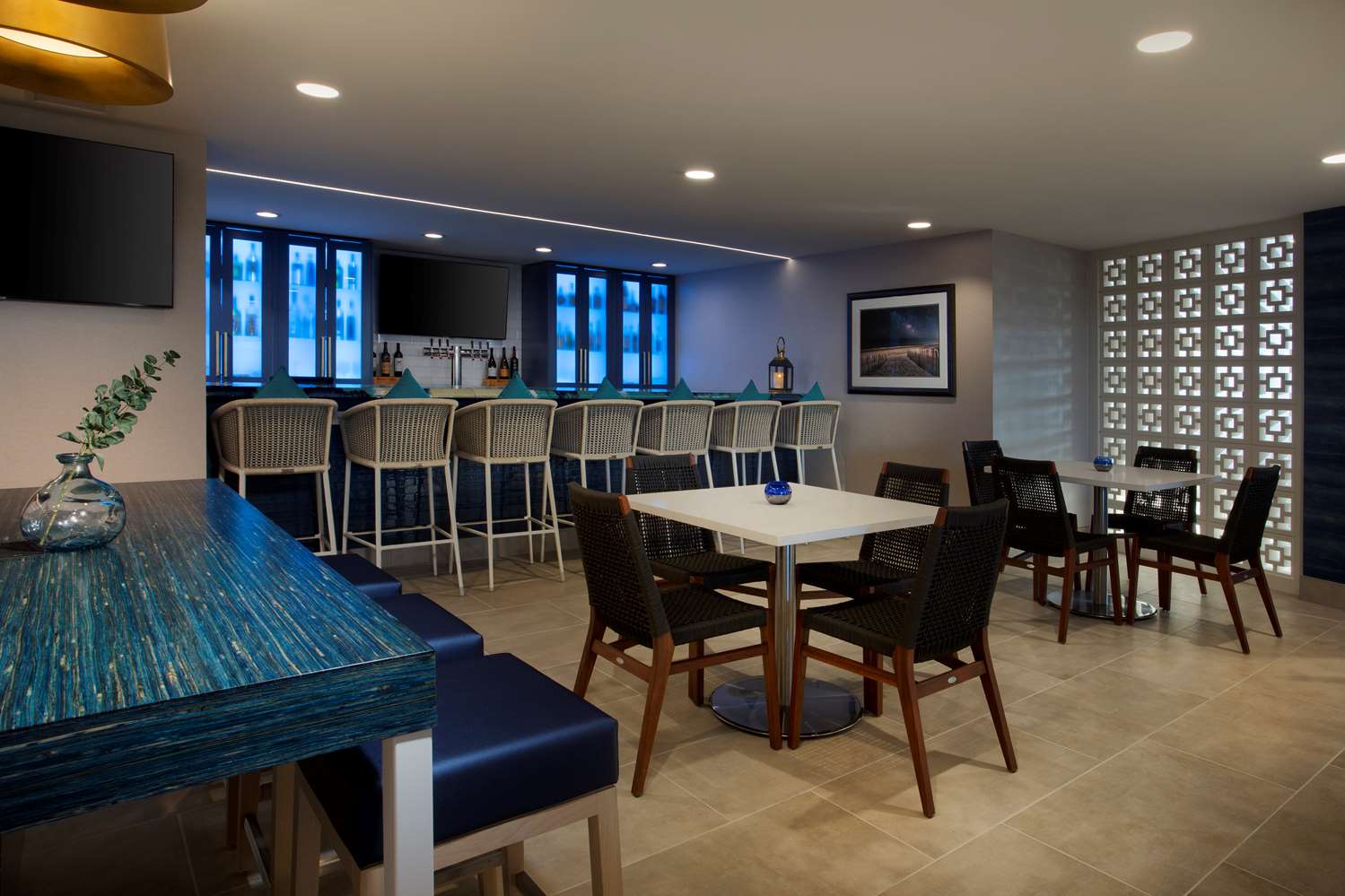 fenwick shores tapestry collection by hilton