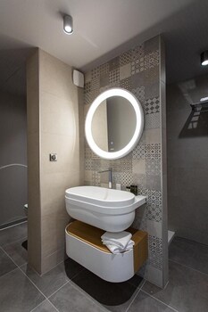 hotel louvree restaurant le 428