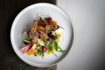 hotel louvree restaurant le 428