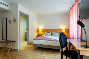 hotel louvree restaurant le 428