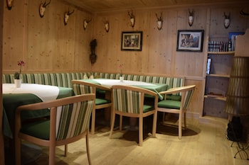 hotel hubertus