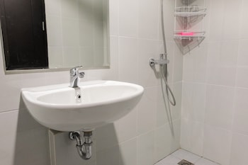 comfortable and spacious studio casa de parco apartment