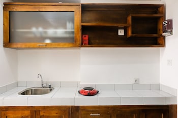 comfortable and spacious studio casa de parco apartment