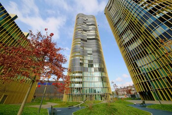 lu bourbaki i allmend hitrental apartment