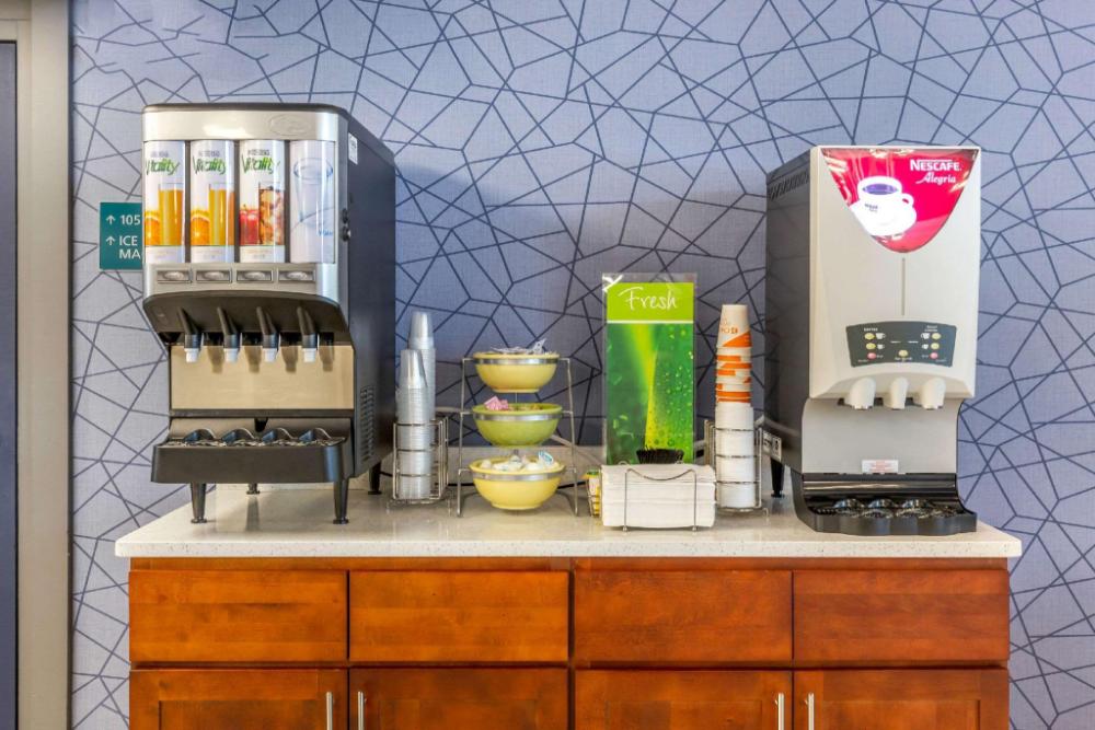 quality inn and suites apex holly springs