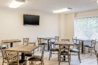 quality inn and suites apex holly springs