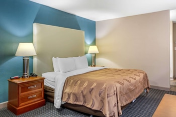 quality inn and suites apex holly springs