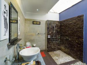 tropica gili hotel